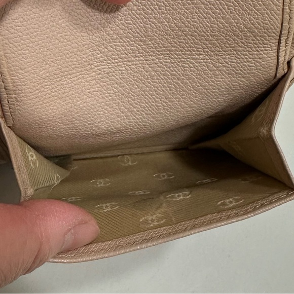 Authentic Chanel wallet - Picture 11 of 11